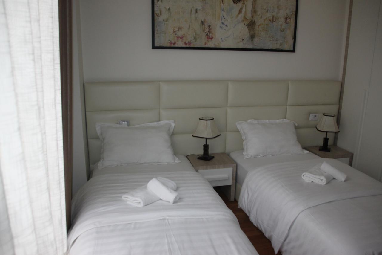 Living Hotel ติรานา ภายนอก รูปภาพ