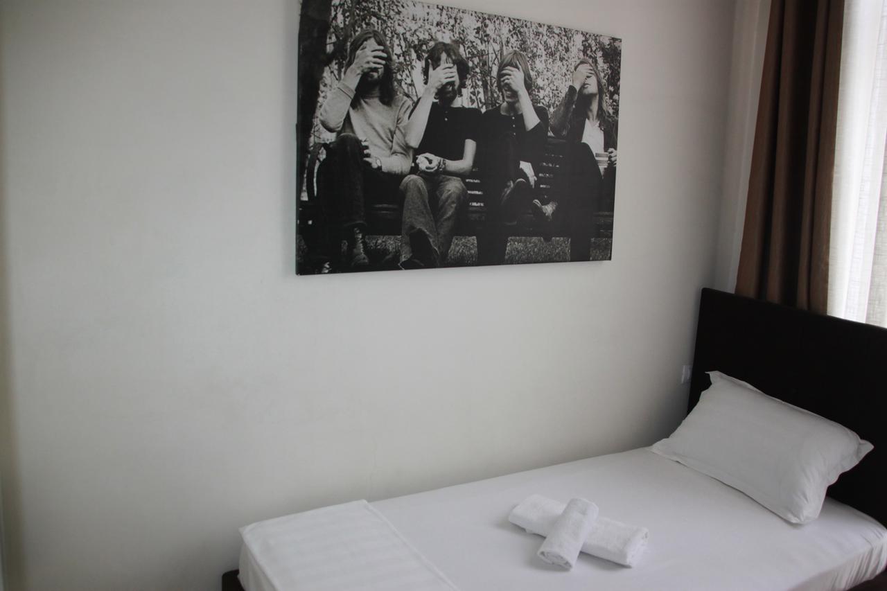 Living Hotel ติรานา ภายนอก รูปภาพ